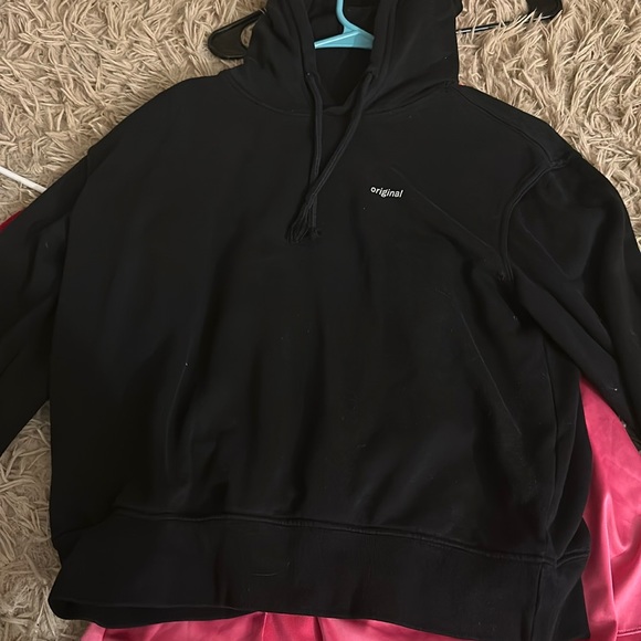 black hoodie - Picture 1 of 2